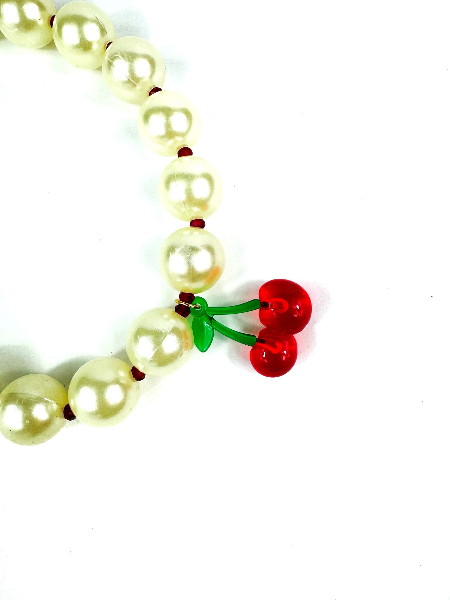 Collar Cherry