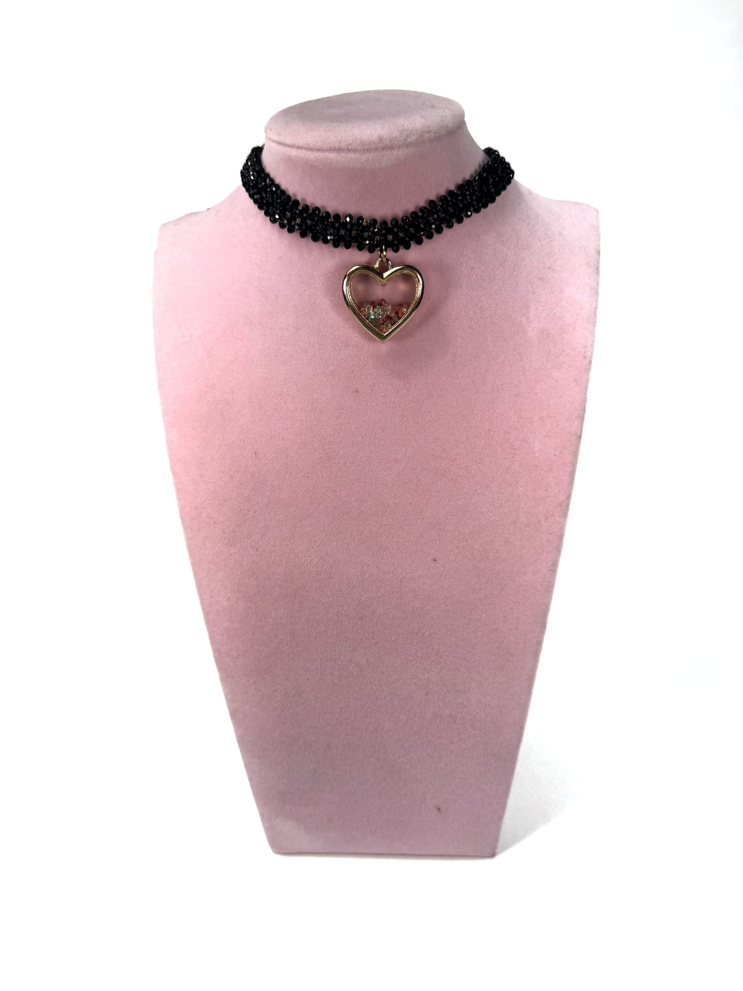 Gargantilla tejida corazon