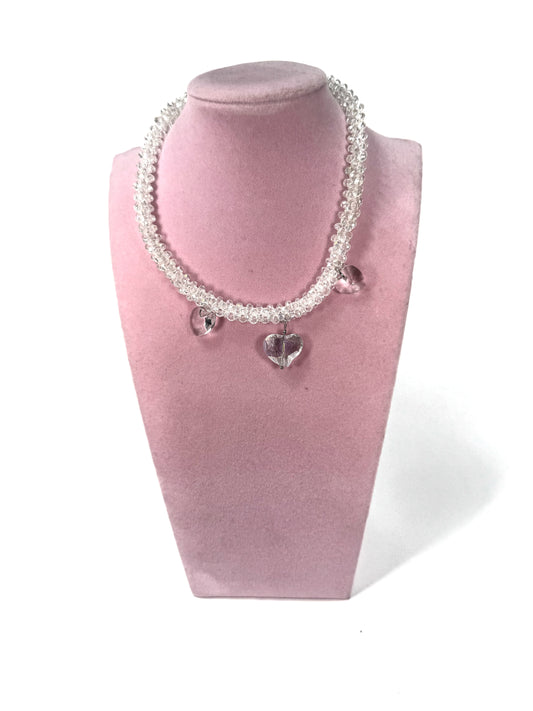 Collar tejido tubular corazones